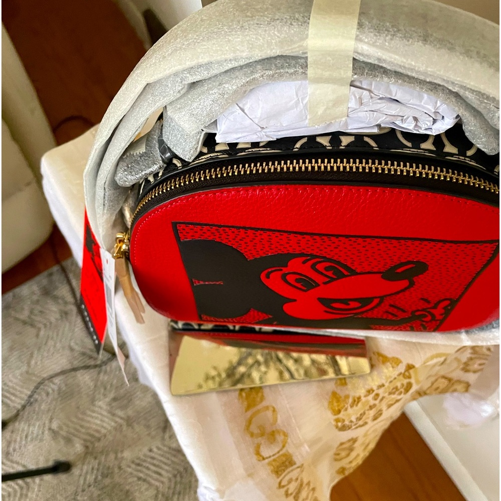 Coach Disney Mickey Mouse Authentic Crossbody Camera Bag Keith Haring.